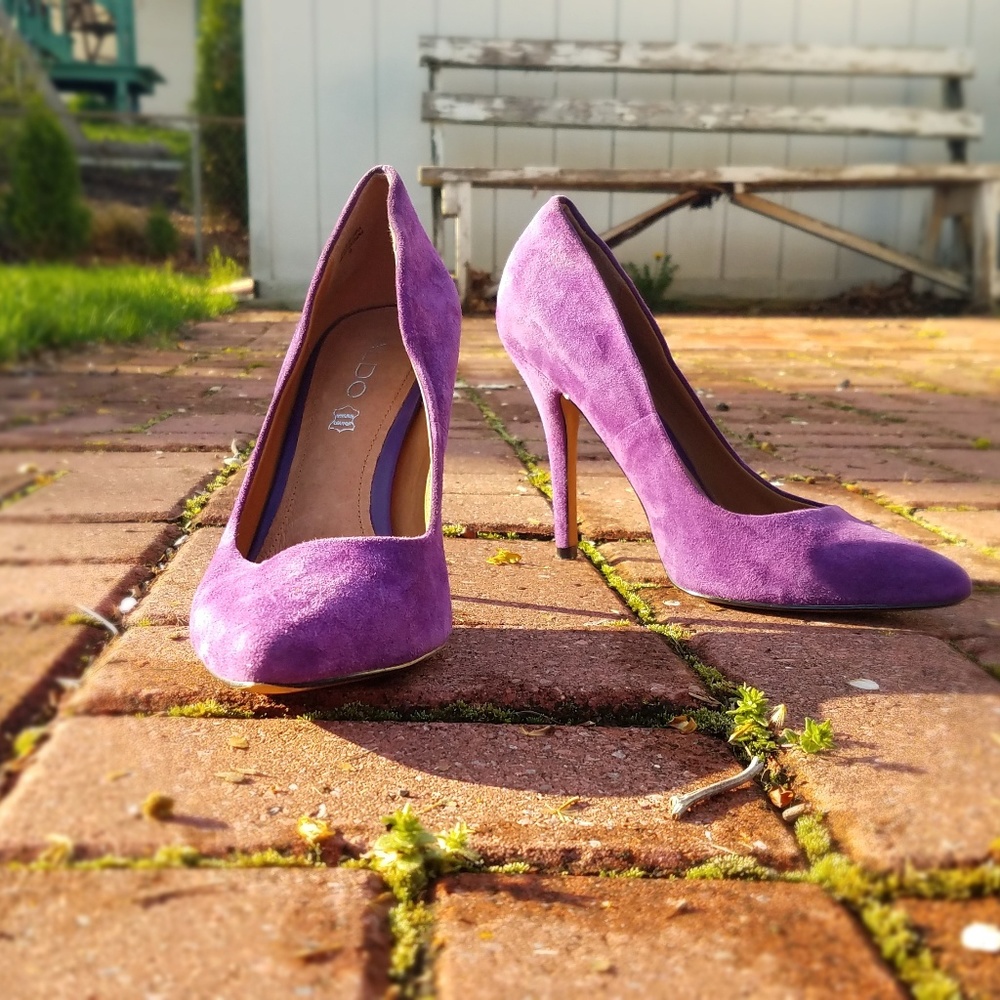Aldo purple suede point toe heel